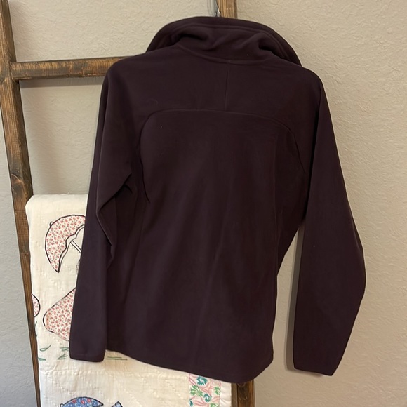 NORTH FACE fleece vest size M - Picture 4 of 4